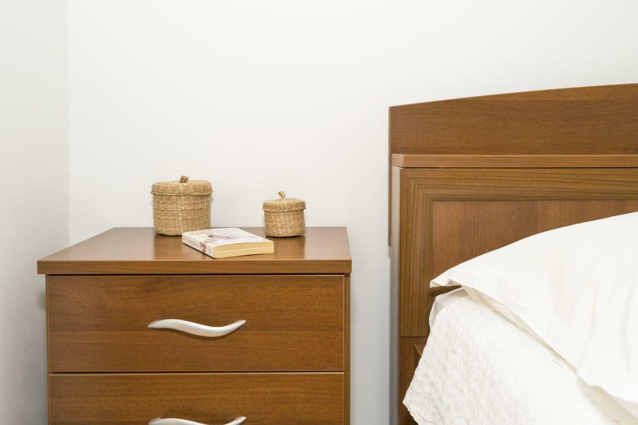 Little Place Near Sea Apartman Apartment Jesenice  Ngoại thất bức ảnh