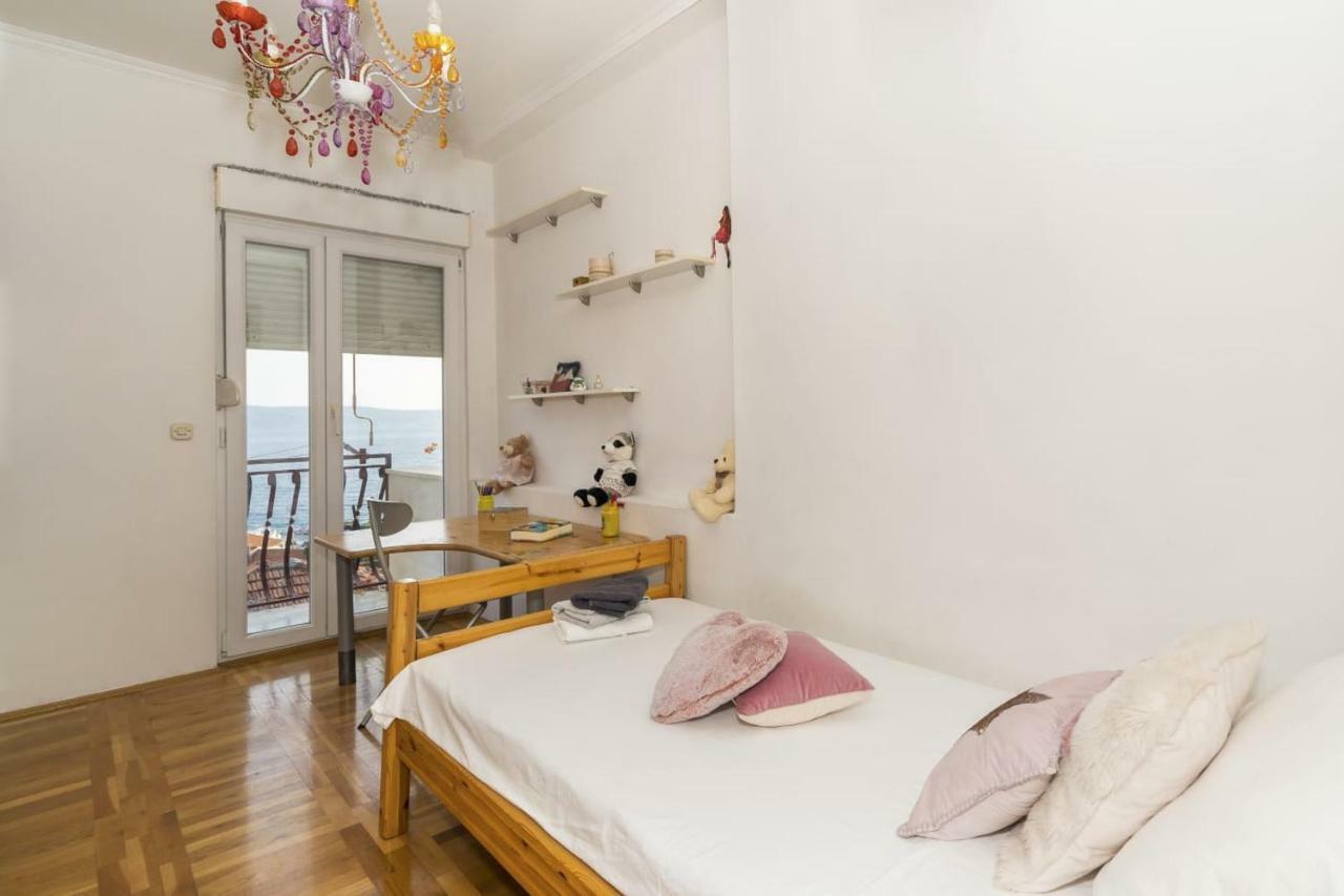 Little Place Near Sea Apartman Apartment Jesenice  Ngoại thất bức ảnh
