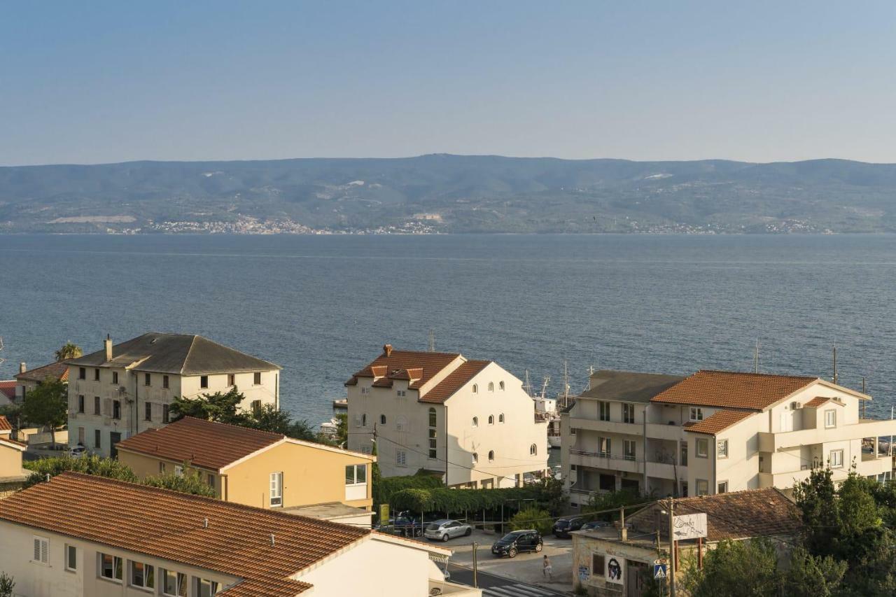 Little Place Near Sea Apartman Apartment Jesenice  Ngoại thất bức ảnh