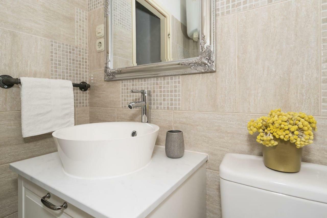 Little Place Near Sea Apartman Apartment Jesenice  Ngoại thất bức ảnh