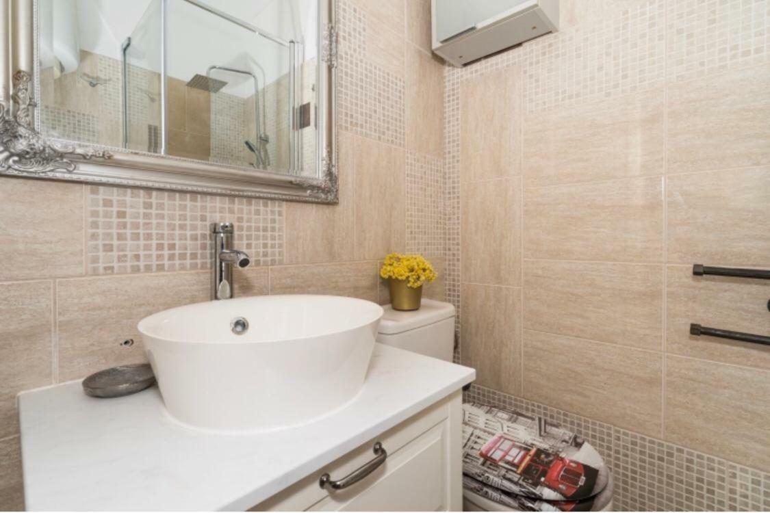Little Place Near Sea Apartman Apartment Jesenice  Ngoại thất bức ảnh